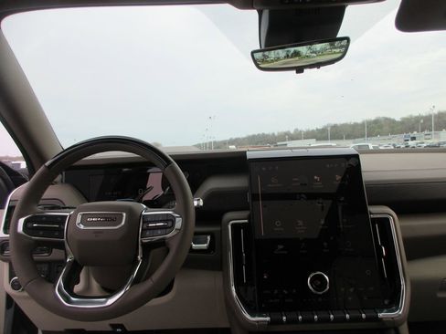 New 2026 GMC Yukon Denali image 16