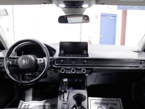 Certified 2023 Honda Civic EX image 17