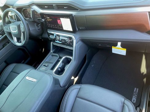 New 2026 GMC Sierra 2500 Denali w/ Technology Package AWD/4WD image 28