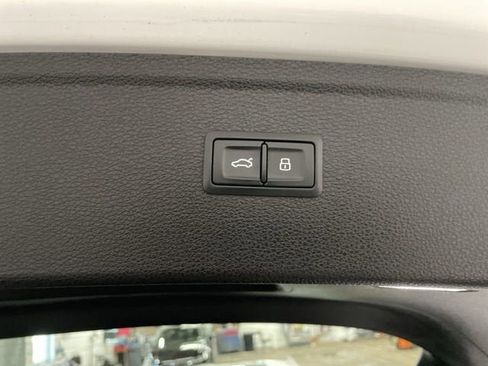 Used 2019 Audi SQ5 Premium Plus w/ Premium Plus Package image 10