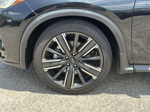 Used 2021 INFINITI QX50 Luxe w/ Appearance Package image 9