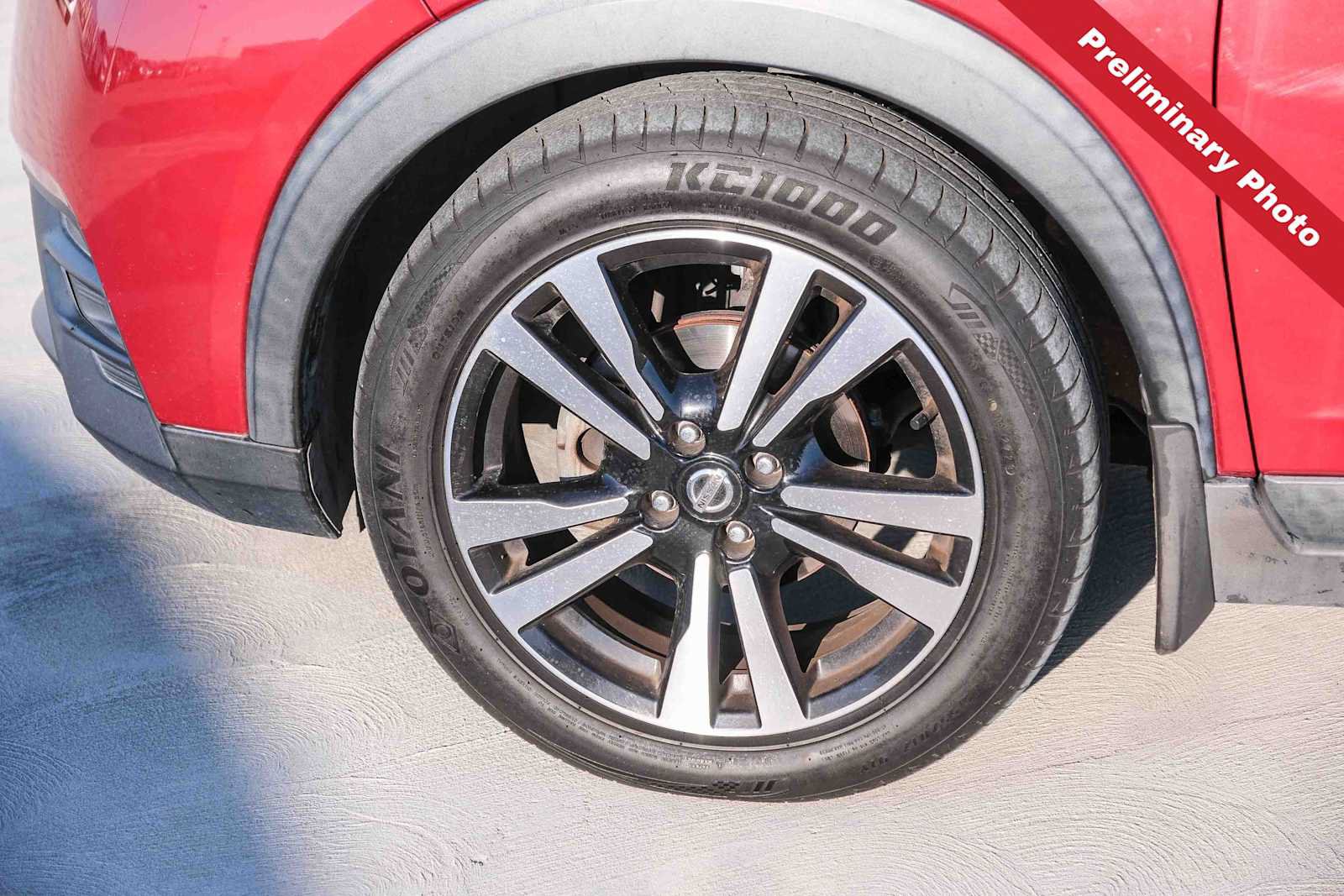 Used 2019 Nissan Kicks SV FWD image 8