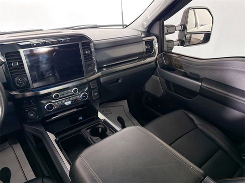 Used 2024 Ford F450 Lariat w/ Lariat Ultimate Package image 25