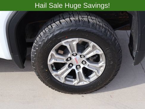 Used 2024 GMC Sierra 1500 SLT AWD/4WD image 13