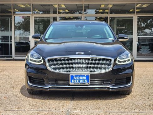 Used 2019 Kia K900 Luxury image 2