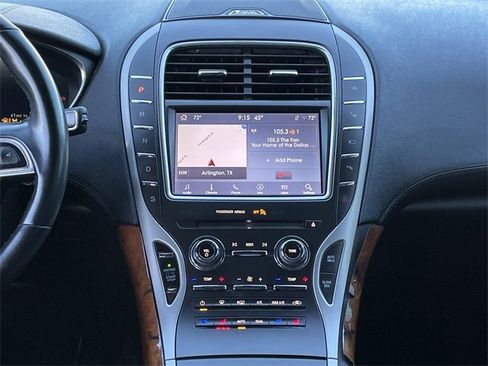 Used 2020 Lincoln Nautilus Reserve w/ Equipment Group 201A image 16