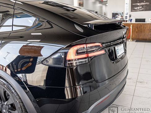Used 2022 Tesla Model X AWD/4WD image 15