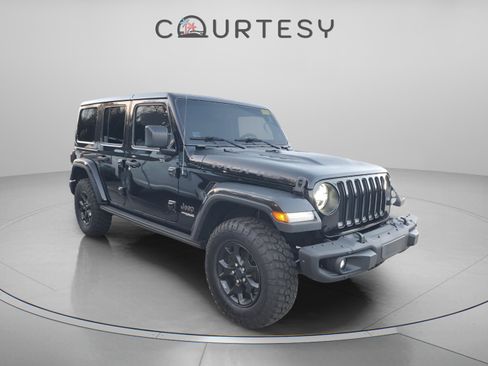 Certified 2019 Jeep Wrangler Unlimited Sahara w/ Quick Order Package 24M Moab image 5