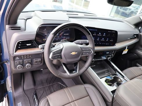New 2026 Chevrolet Suburban High Country AWD/4WD image 26