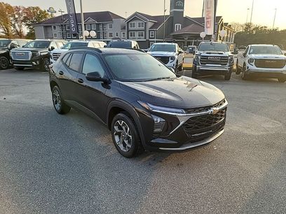 Certified 2025 Chevrolet Trax LT w/ LT Convenience Package