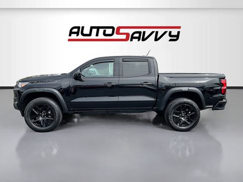 Used 2024 Chevrolet Colorado Trail Boss AWD/4WD image 4