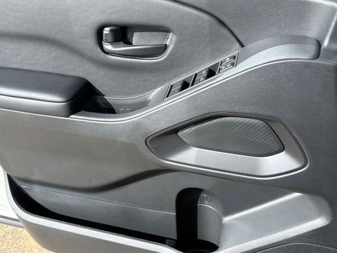 New 2026 Nissan Frontier S image 17