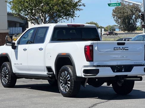New 2026 GMC Sierra 2500 Denali Ultimate w/ Max Trailering Package AWD/4WD image 7
