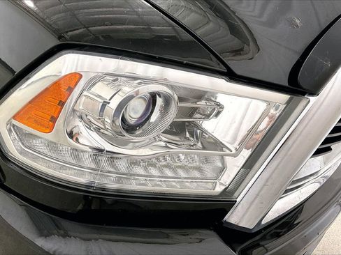 Used 2018 RAM 2500 Longhorn AWD/4WD image 12