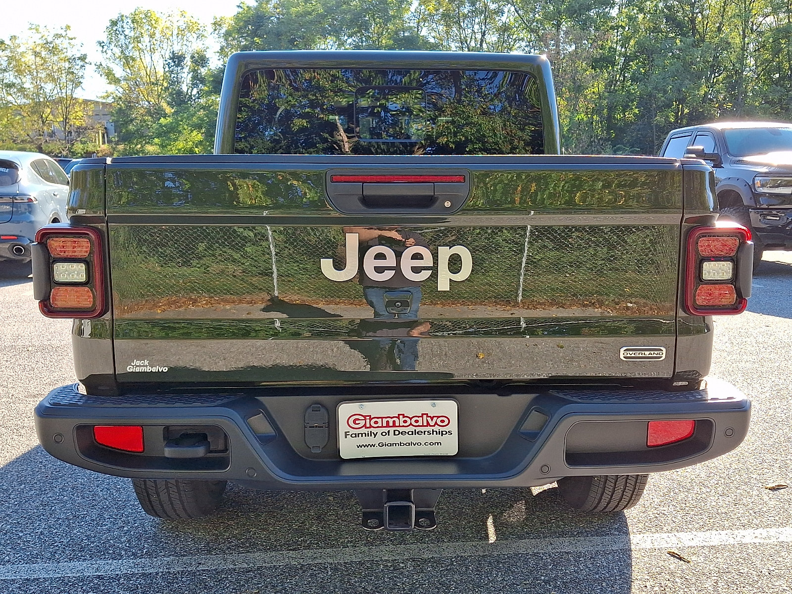 Used 2022 Jeep Gladiator Overland w/ Popular Equipment Package AWD/4WD image 6