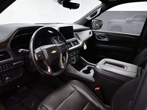 Used 2022 Chevrolet Tahoe High Country w/ Premium Package 2 AWD/4WD image 8