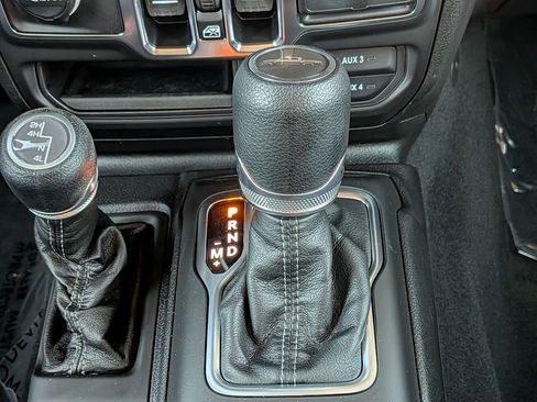 New 2026 Jeep Gladiator Sport image 28