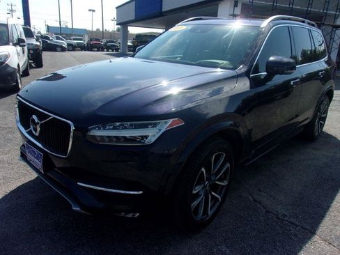 Used 2016 Volvo XC90 T6 Momentum w/ Momentum Plus Package AWD/4WD image 8