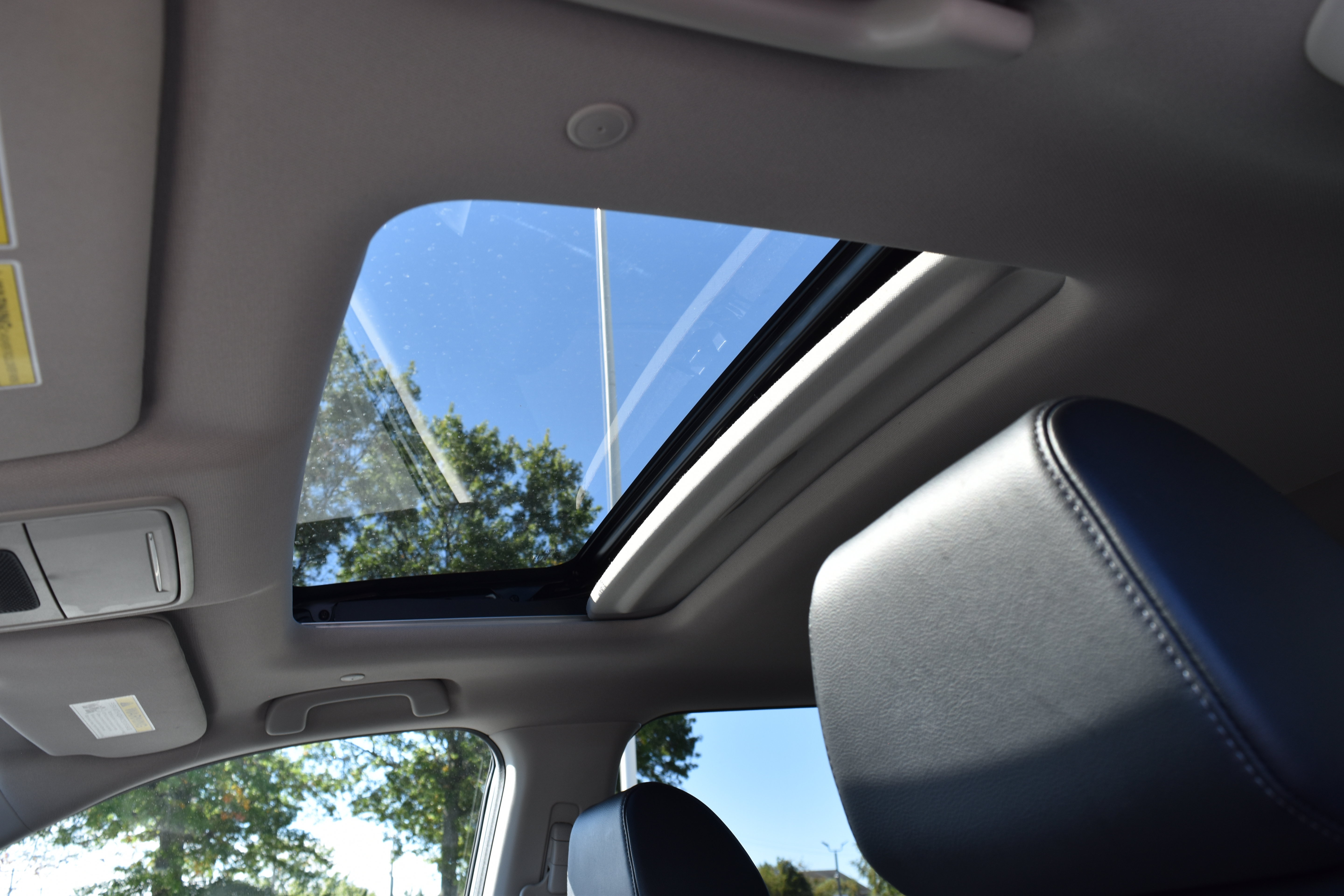 Used 2024 Honda CR-V EX-L image 16