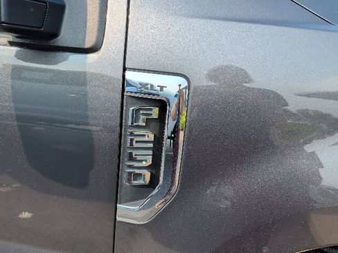 Used 2017 Ford F250 XLT AWD/4WD image 19