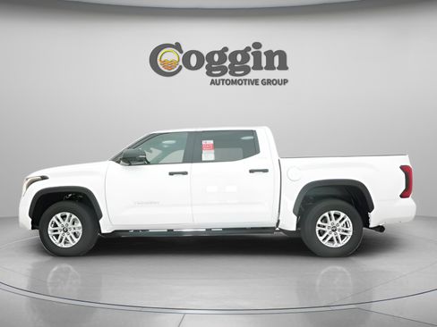 New 2026 Toyota Tundra SR5 w/ SR5 Convenience Package image 7