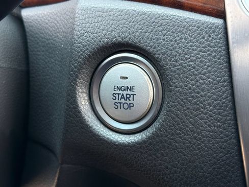 Used 2013 Hyundai Equus Signature RWD image 26