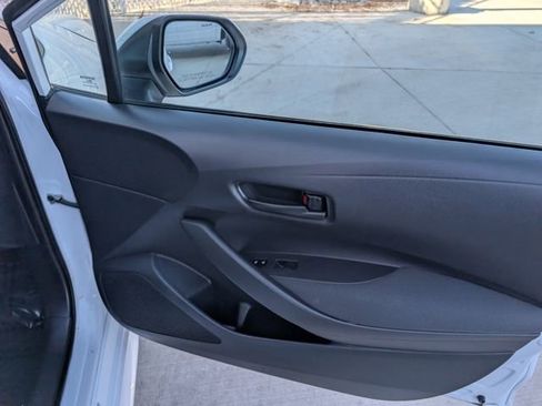 Used 2023 Toyota Corolla LE image 30