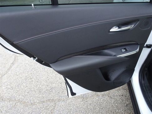 Certified 2023 Cadillac XT4 Sport image 15