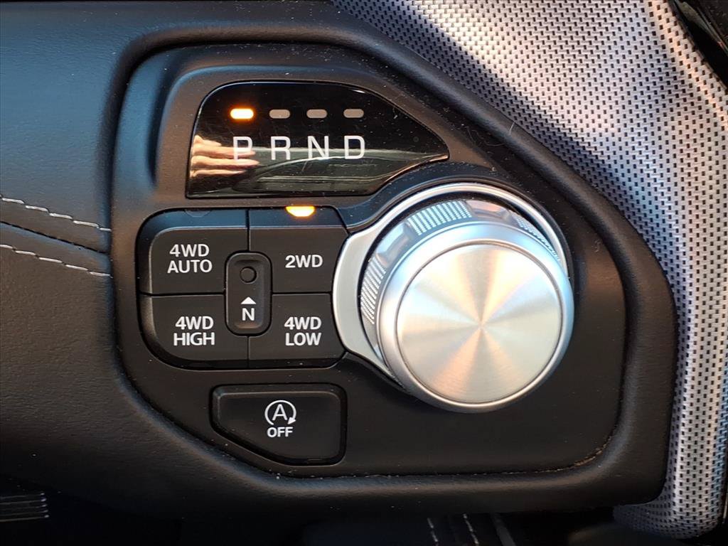 Used 2019 RAM 1500 Limited w/ Advanced Safety Group AWD/4WD image 32
