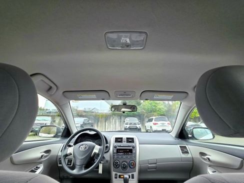 Used 2011 Toyota Corolla LE image 23