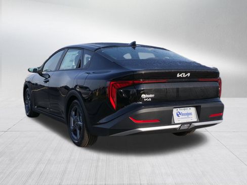 New 2025 Kia K4 LXS image 5