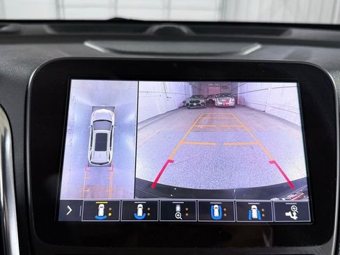 Used 2021 Chevrolet Equinox Premier AWD/4WD image 33