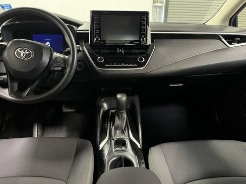 Used 2021 Toyota Corolla LE FWD image 21