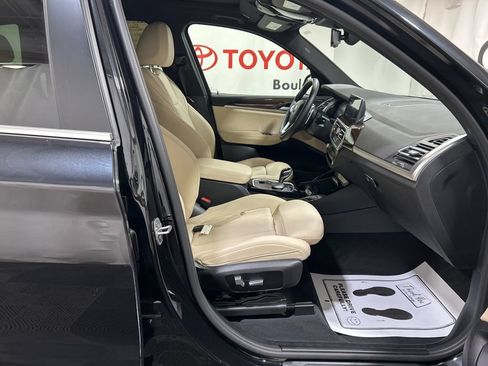 Used 2023 BMW X3 xDrive30i w/ Convenience Package AWD/4WD image 12
