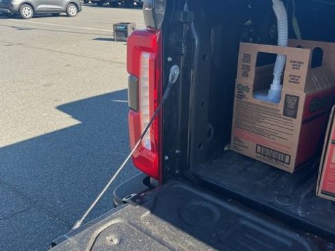 Used 2024 Ford F250 Lariat w/ Lariat Ultimate Package image 40