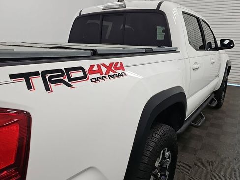 Used 2016 Toyota Tacoma TRD Off-Road w/ Towing Package AWD/4WD image 8