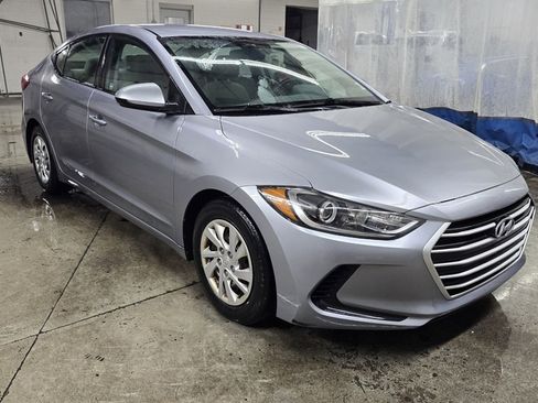 Used 2017 Hyundai Elantra SE image 8