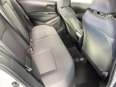 Used 2022 Toyota Corolla LE FWD image 12