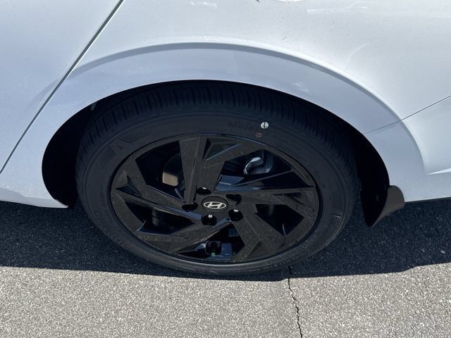 New 2026 Hyundai Elantra Sport FWD image 21