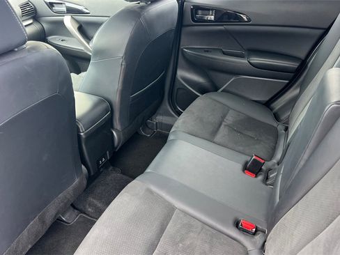 Used 2025 Mitsubishi Eclipse Cross Black Edition image 15
