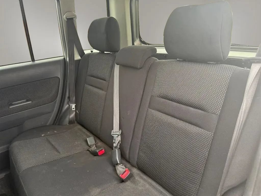Used 2004 Scion xB FWD image 19