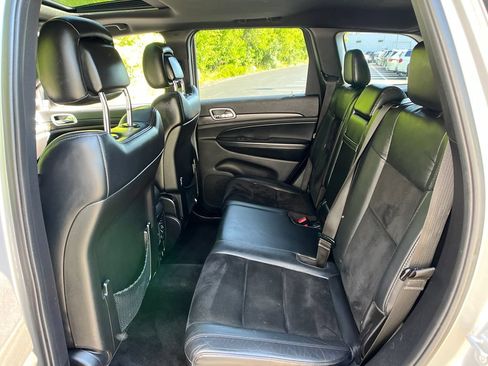 Used 2015 Jeep Grand Cherokee Altitude AWD/4WD image 22