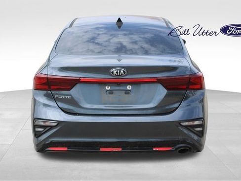 Used 2020 Kia Forte LXS FWD image 5