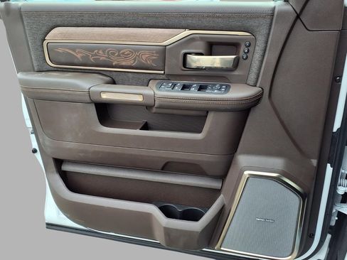 New 2026 RAM 2500 Limited AWD/4WD image 18