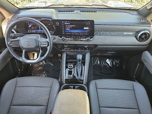 Used 2023 Chevrolet Colorado ZR2 w/ ZR2 Convenience Package III image 23