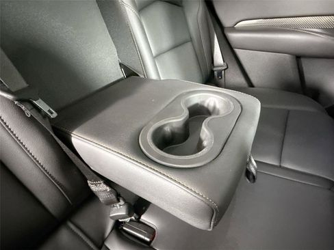 Used 2021 Cadillac XT4 Sport w/ Cold Weather Package image 41