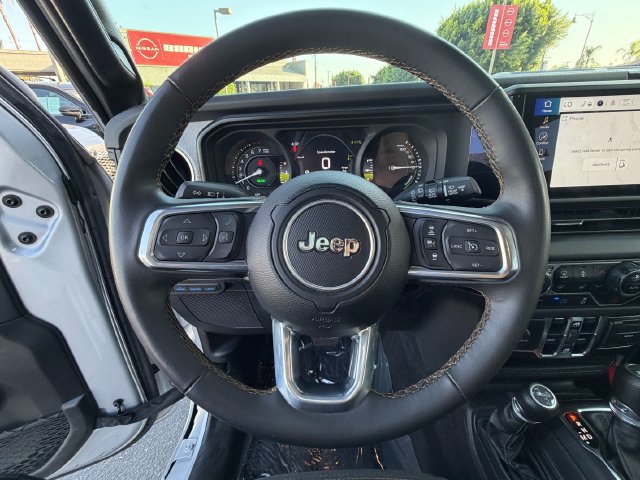 Used 2024 Jeep Wrangler Unlimited Sahara AWD/4WD image 19