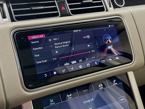 Used 2019 Land Rover Range Rover HSE image 21