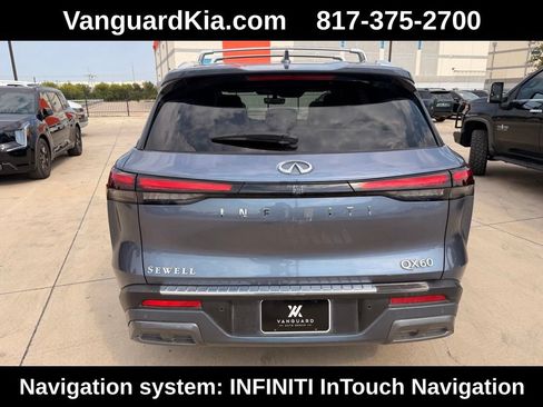 Used 2023 INFINITI QX60 Sensory w/ Vision Package FWD image 3