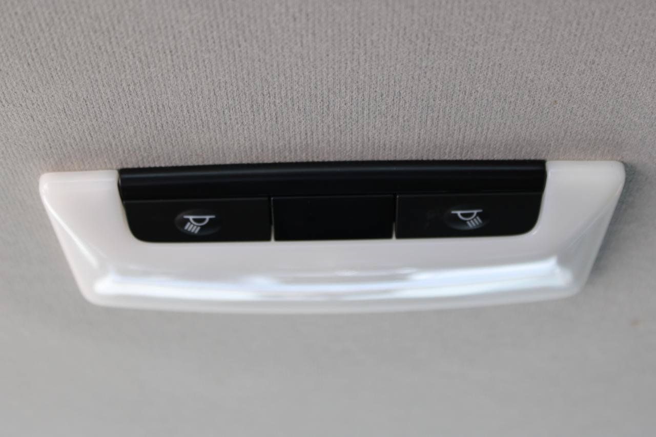 Used 2023 Nissan Sentra SR FWD image 42
